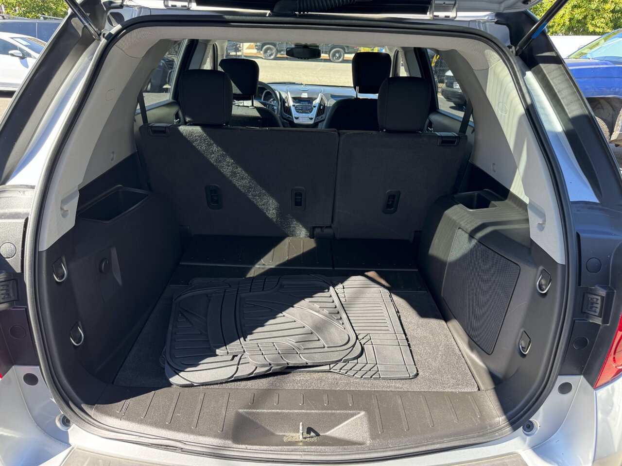 2012 Chevrolet Equinox LS AWD - Photo 15 - Portland, OR 97211