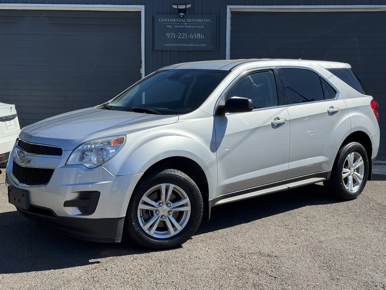 2012 Chevrolet Equinox LS AWD - Photo 1 - Portland, OR 97211