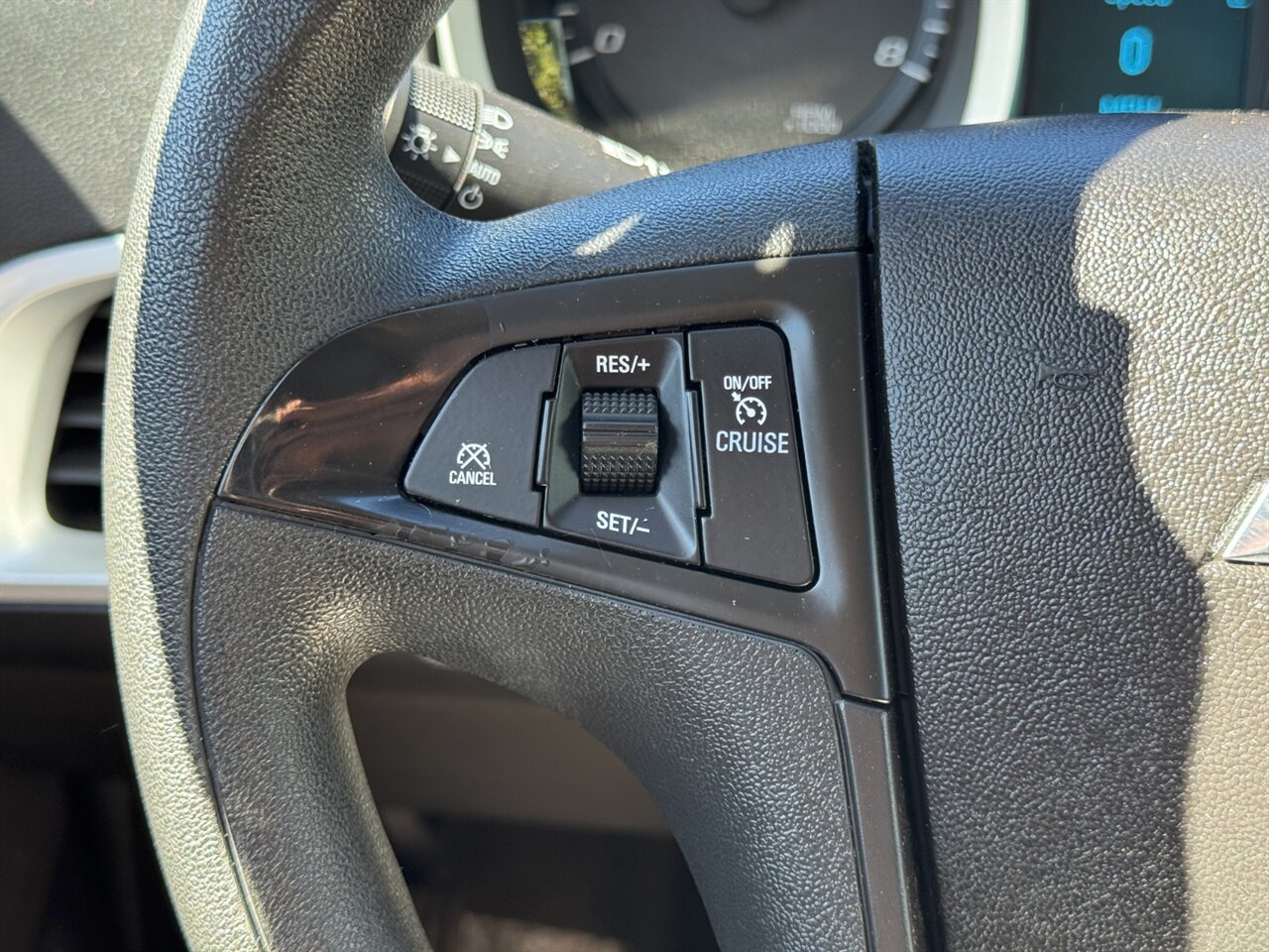 2012 Chevrolet Equinox LS AWD - Photo 22 - Portland, OR 97211