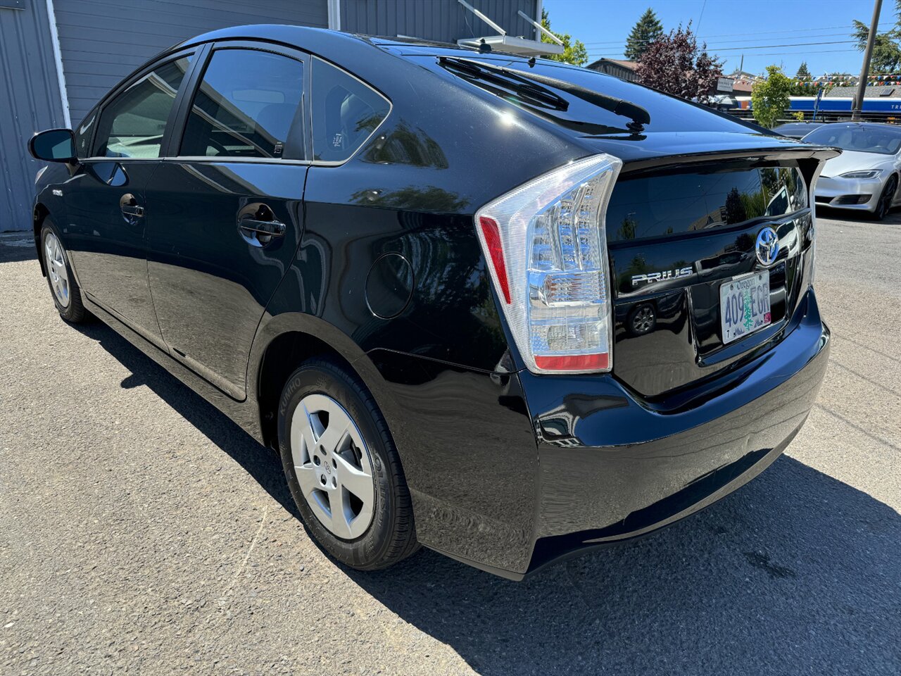 2010 Toyota Prius III NAV BACKUP CAMERA   - Photo 9 - Portland, OR 97211