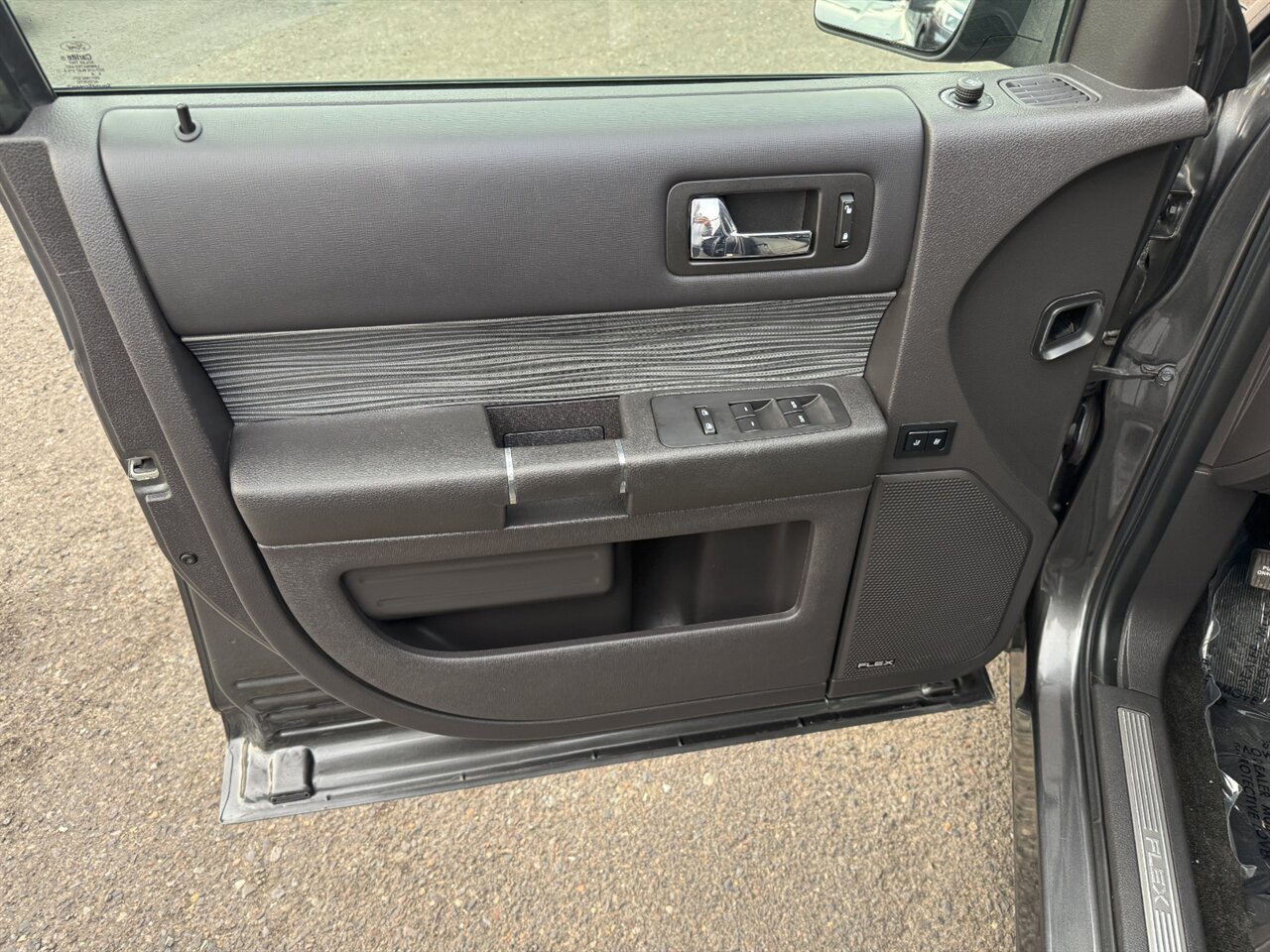 2016 Ford Flex Limited AWD LOADED   - Photo 12 - Portland, OR 97211