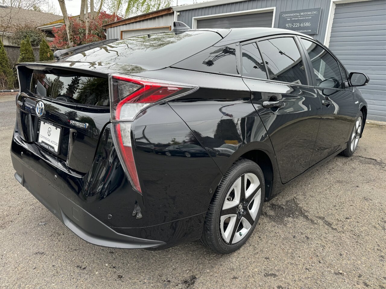 2017 Toyota Prius Four Touring LEATHER   - Photo 7 - Portland, OR 97211