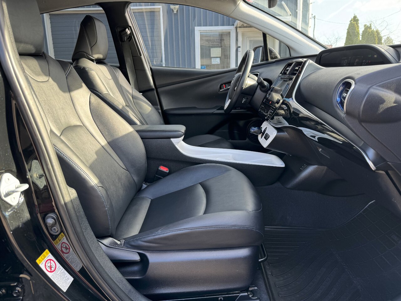 2017 Toyota Prius Four Touring LEATHER   - Photo 28 - Portland, OR 97211