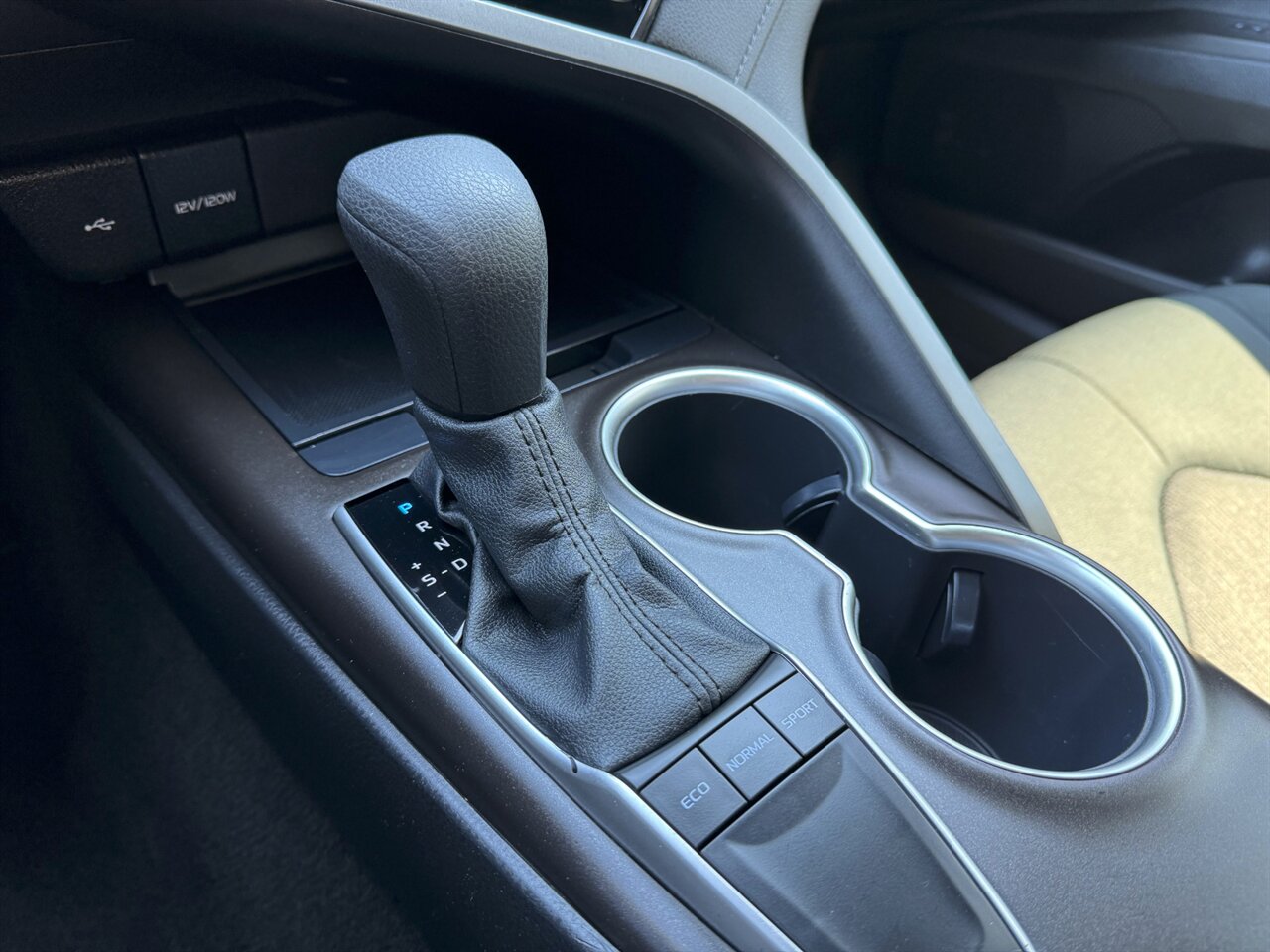 2022 Toyota Camry LE ADAPTIVE CRUISE LANE KEEP   - Photo 26 - Portland, OR 97211