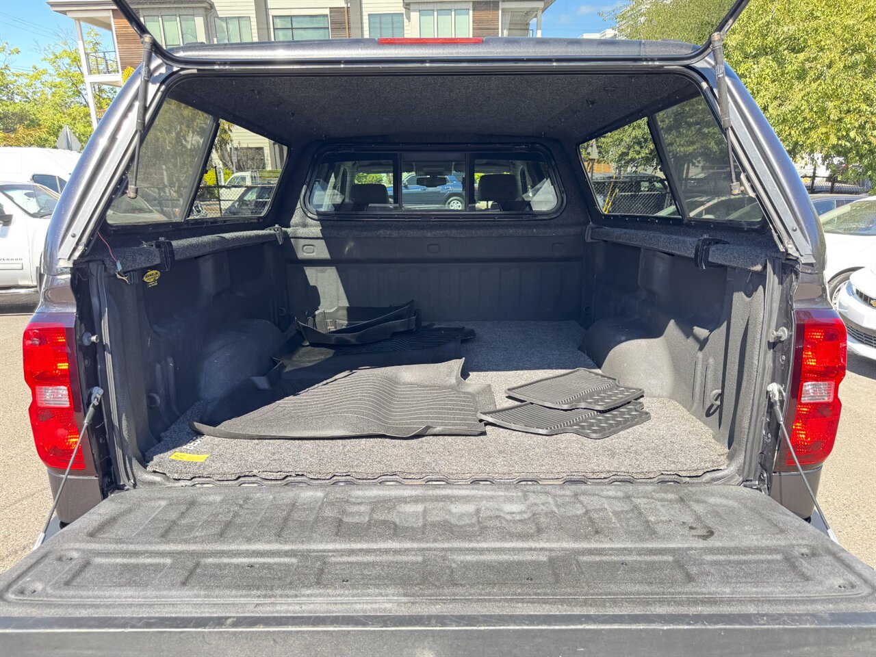 2015 Chevrolet Silverado 2500 LTZ LEATHER LOADED DIESEL - Photo 14 - Portland, OR 97211