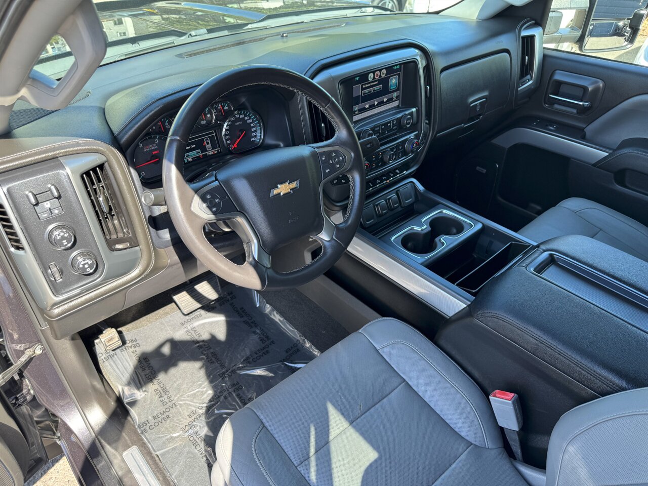 2015 Chevrolet Silverado 2500 LTZ LEATHER LOADED DIESEL - Photo 2 - Portland, OR 97211