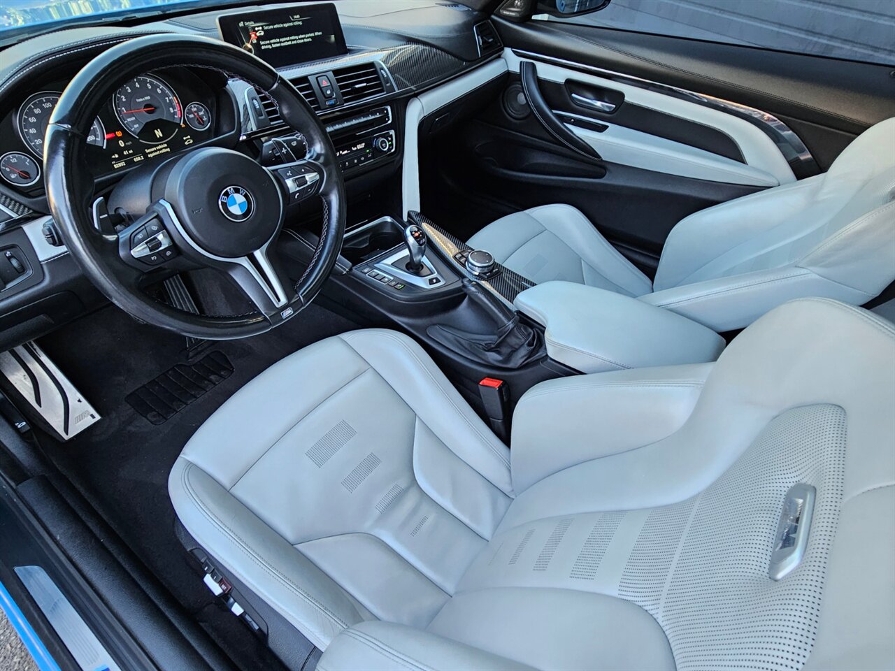 2016 BMW M4 - Photo 2 - Portland, OR 97211