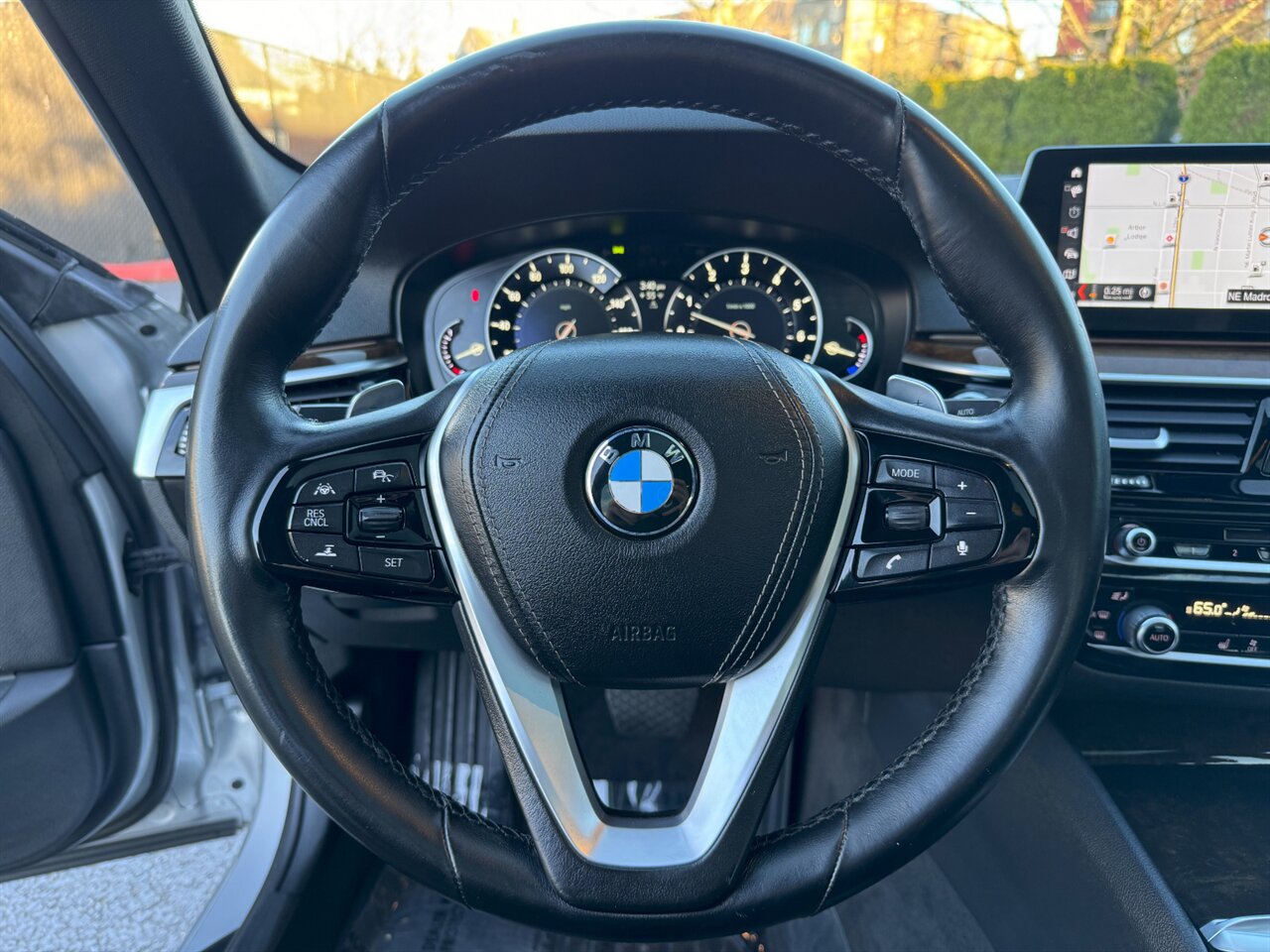 2017 BMW 540i ADAPTIVE CRUISE BLIS LOADED   - Photo 22 - Portland, OR 97211