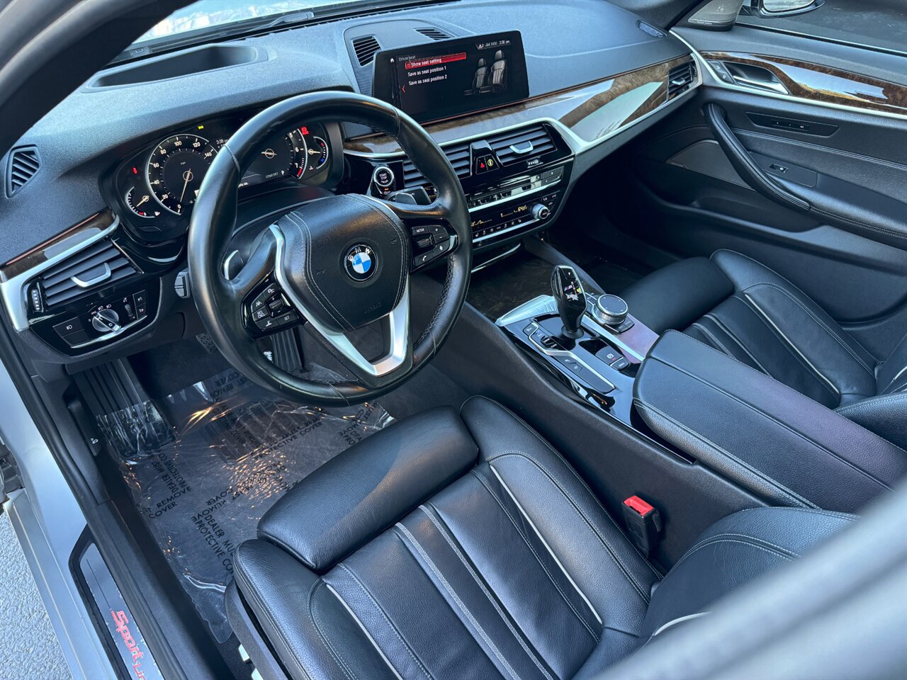 2017 BMW 540i ADAPTIVE CRUISE BLIS LOADED   - Photo 2 - Portland, OR 97211