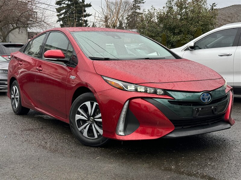 2017 Toyota Prius Prime Premium ADAPTIVE CRUISE - ONLY 37K MILES  