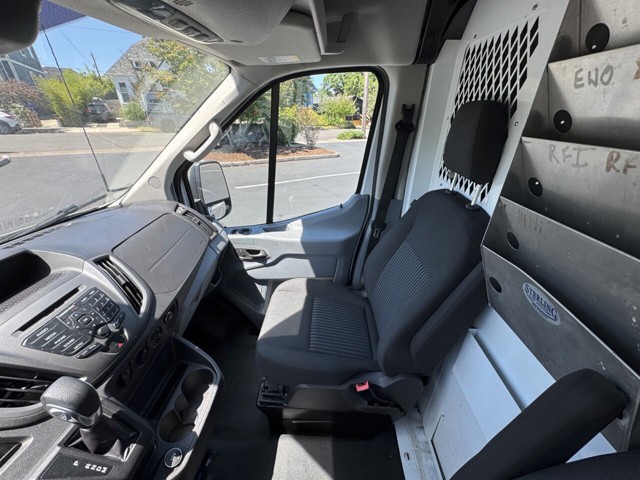 2017 Ford Transit 350 DIESEL MEDIUM ROOF - Photo 25 - Portland, OR 97211
