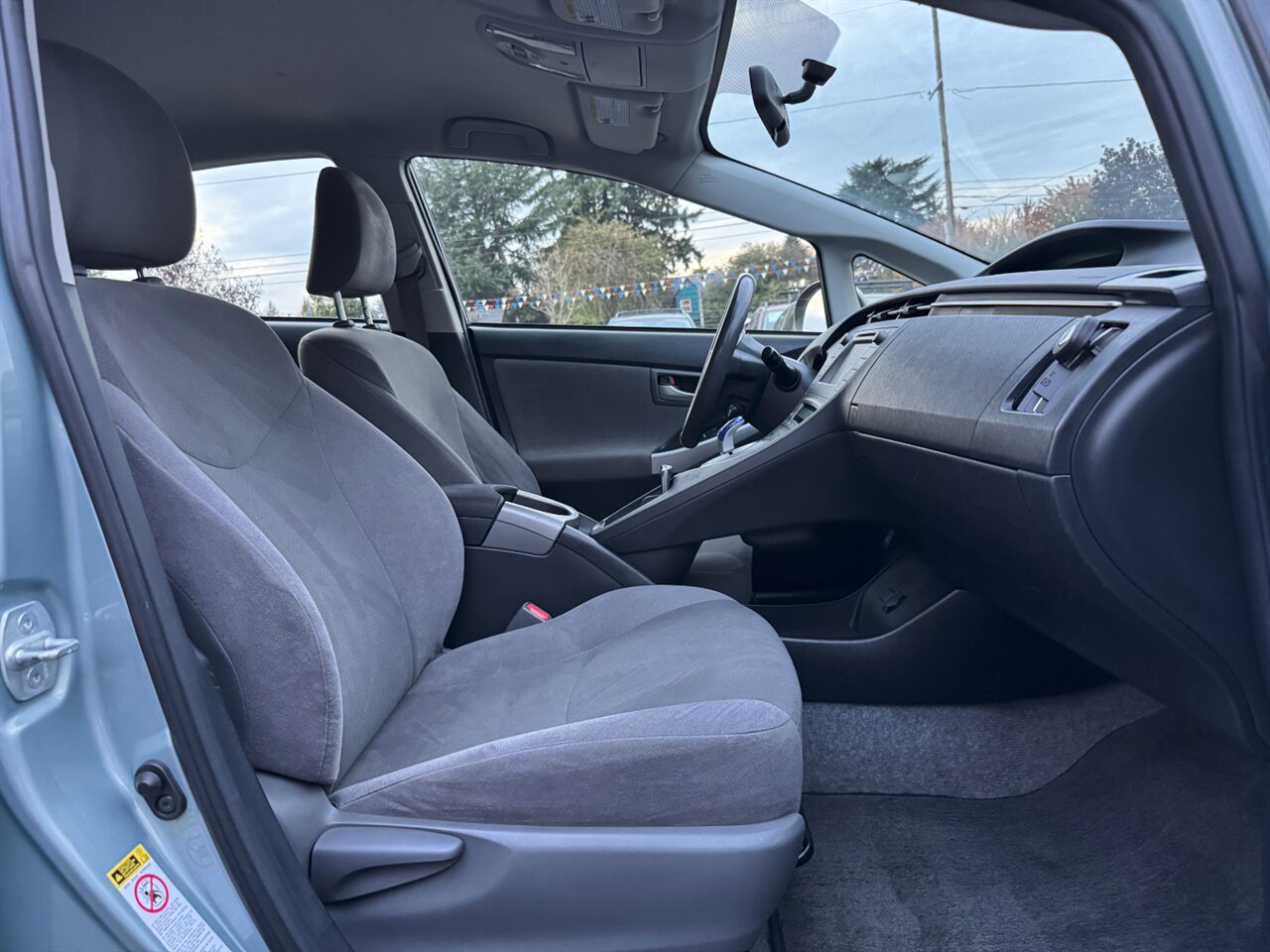 2014 Toyota Prius Three - Photo 18 - Portland, OR 97211