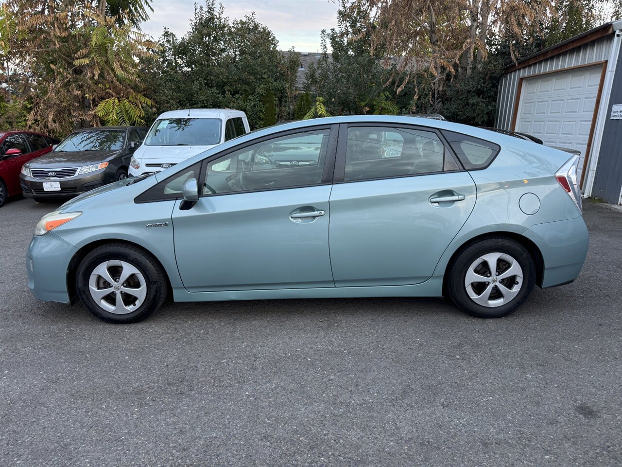 2014 Toyota Prius Three - Photo 4 - Portland, OR 97211