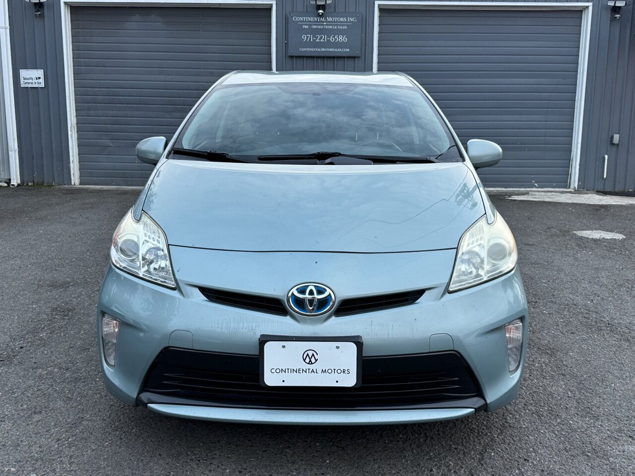 2014 Toyota Prius Three - Photo 5 - Portland, OR 97211