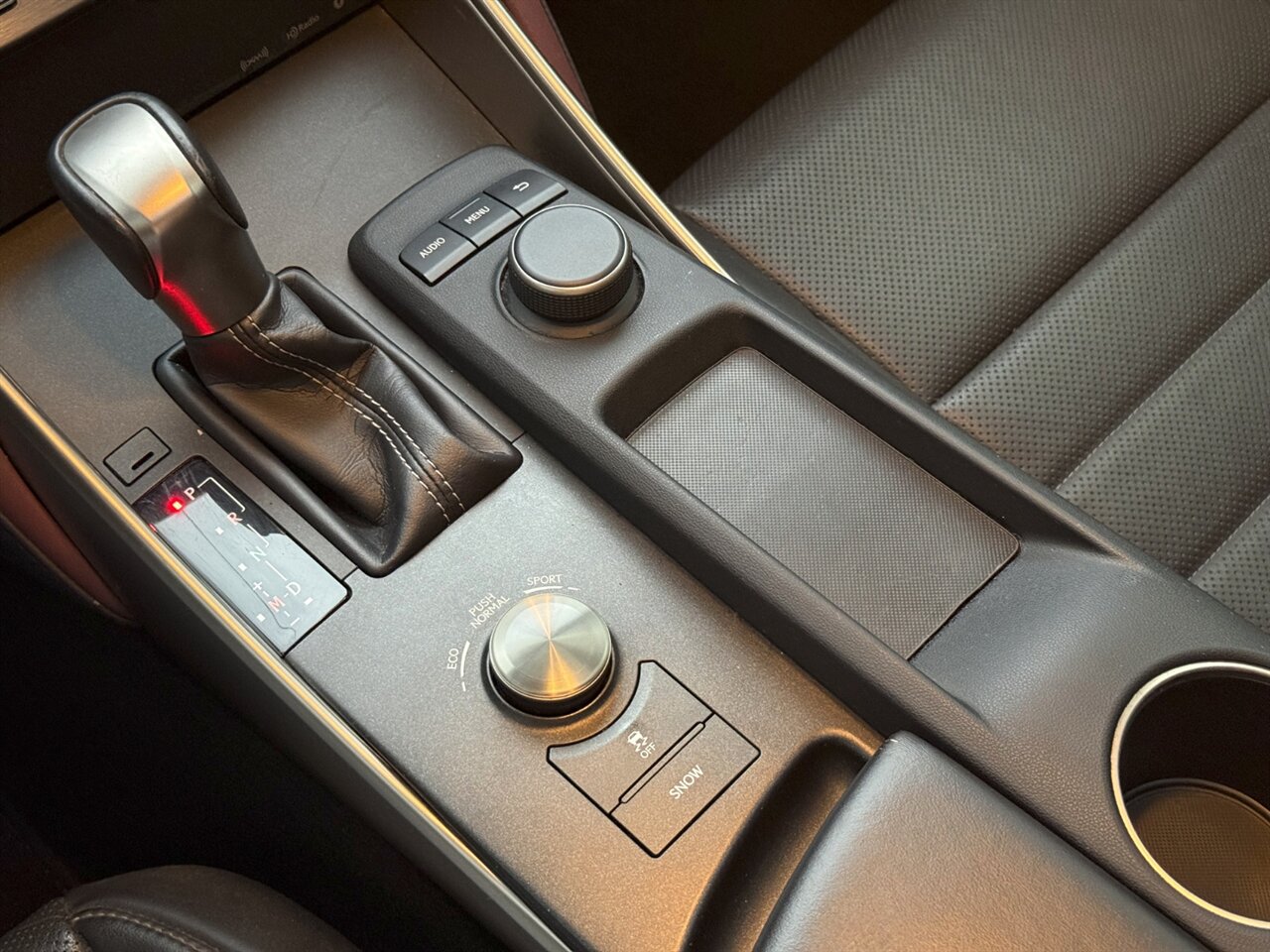 2020 Lexus IS 300 ADAPTIVE CRUISE BLIS - Photo 28 - Portland, OR 97211