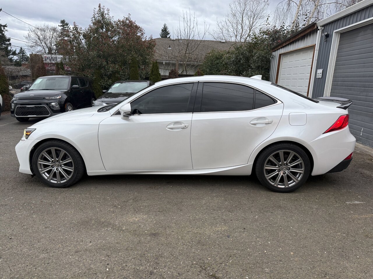 2020 Lexus IS 300 ADAPTIVE CRUISE BLIS - Photo 4 - Portland, OR 97211