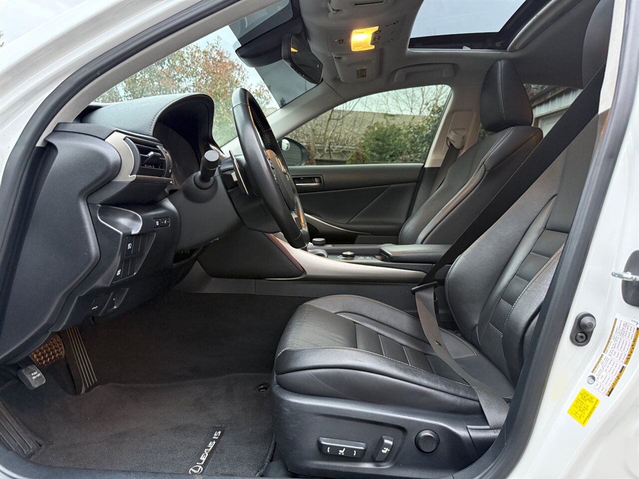 2020 Lexus IS 300 ADAPTIVE CRUISE BLIS - Photo 11 - Portland, OR 97211