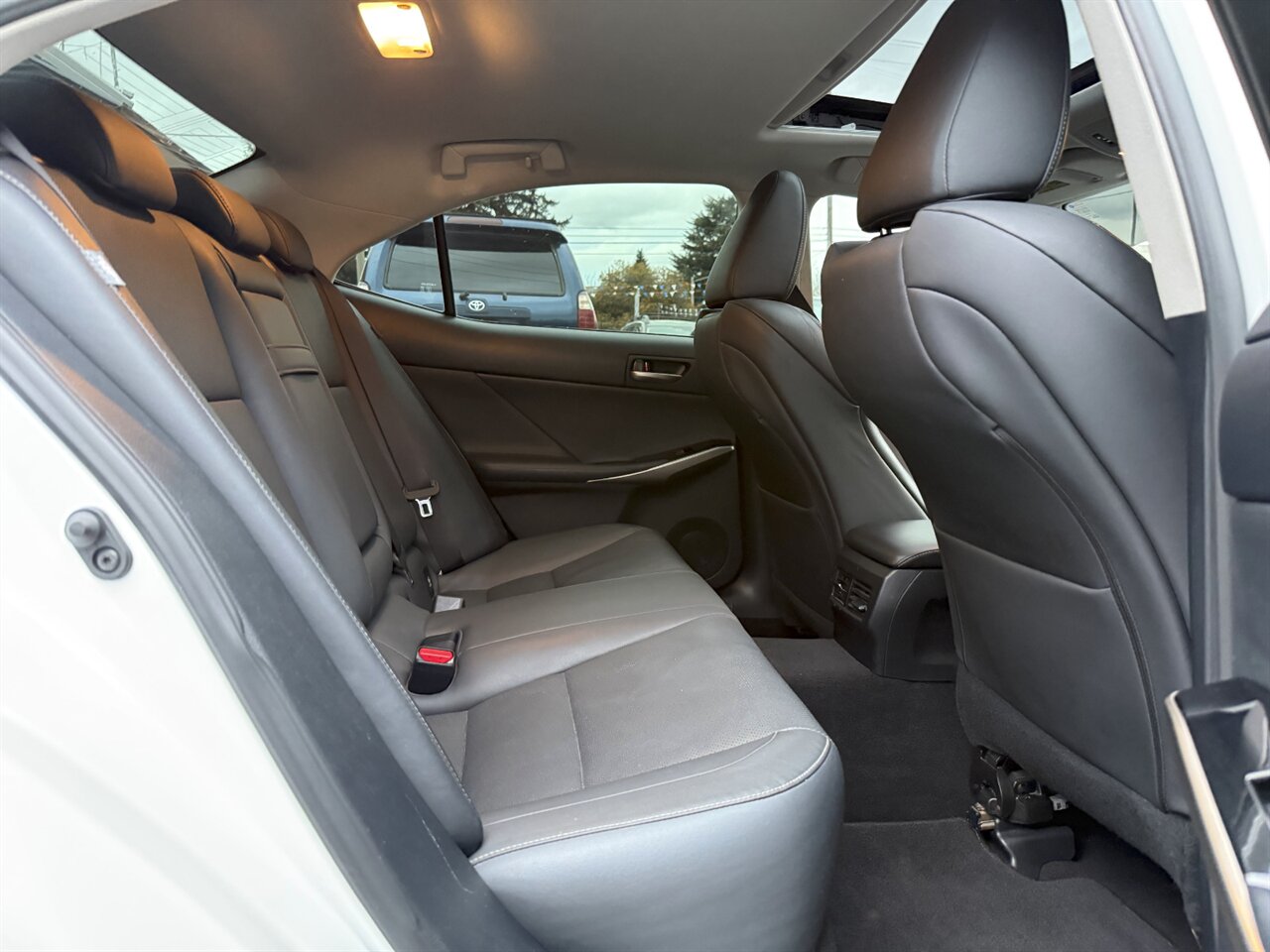 2020 Lexus IS 300 ADAPTIVE CRUISE BLIS - Photo 16 - Portland, OR 97211