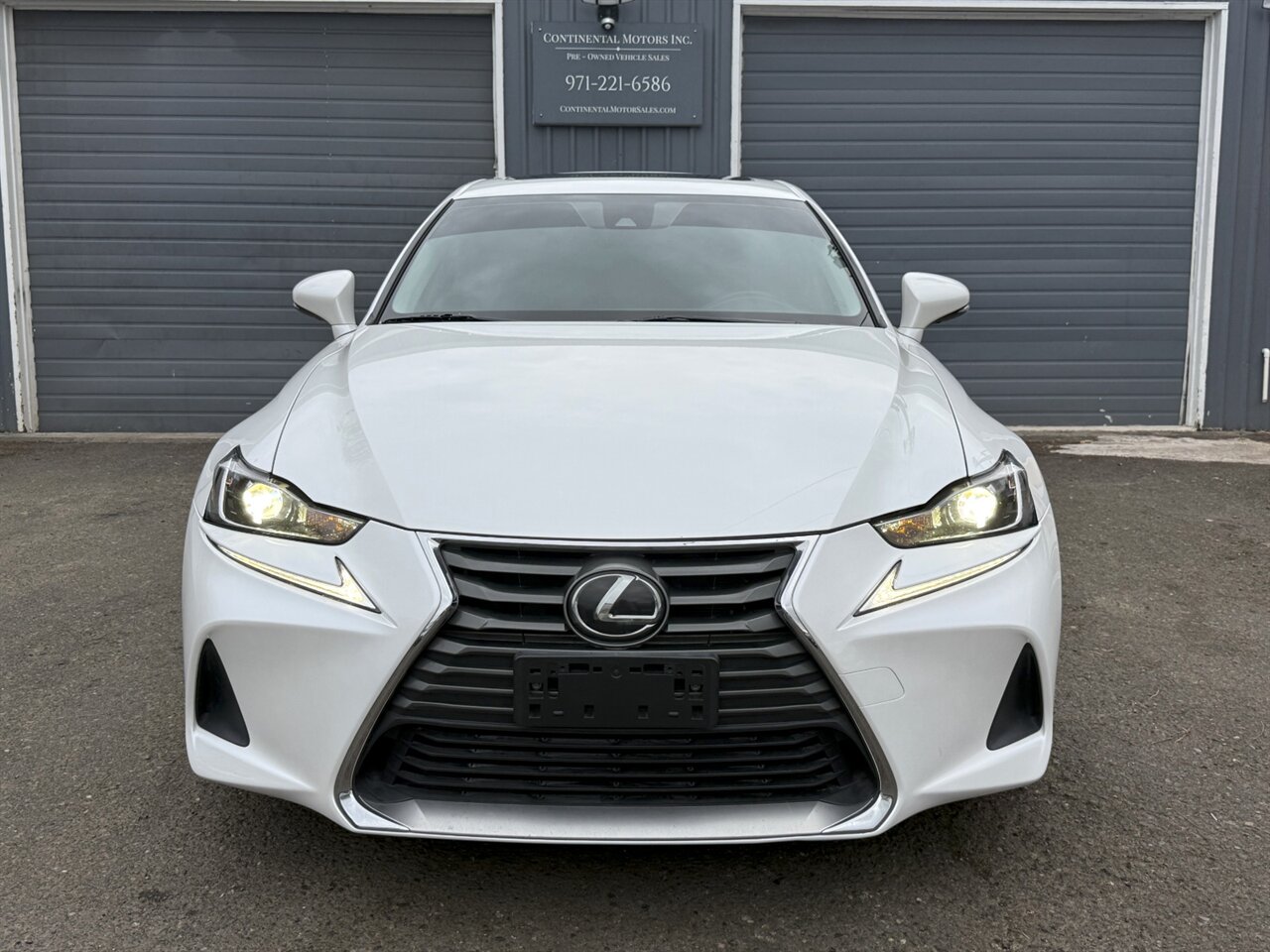 2020 Lexus IS 300 ADAPTIVE CRUISE BLIS - Photo 5 - Portland, OR 97211