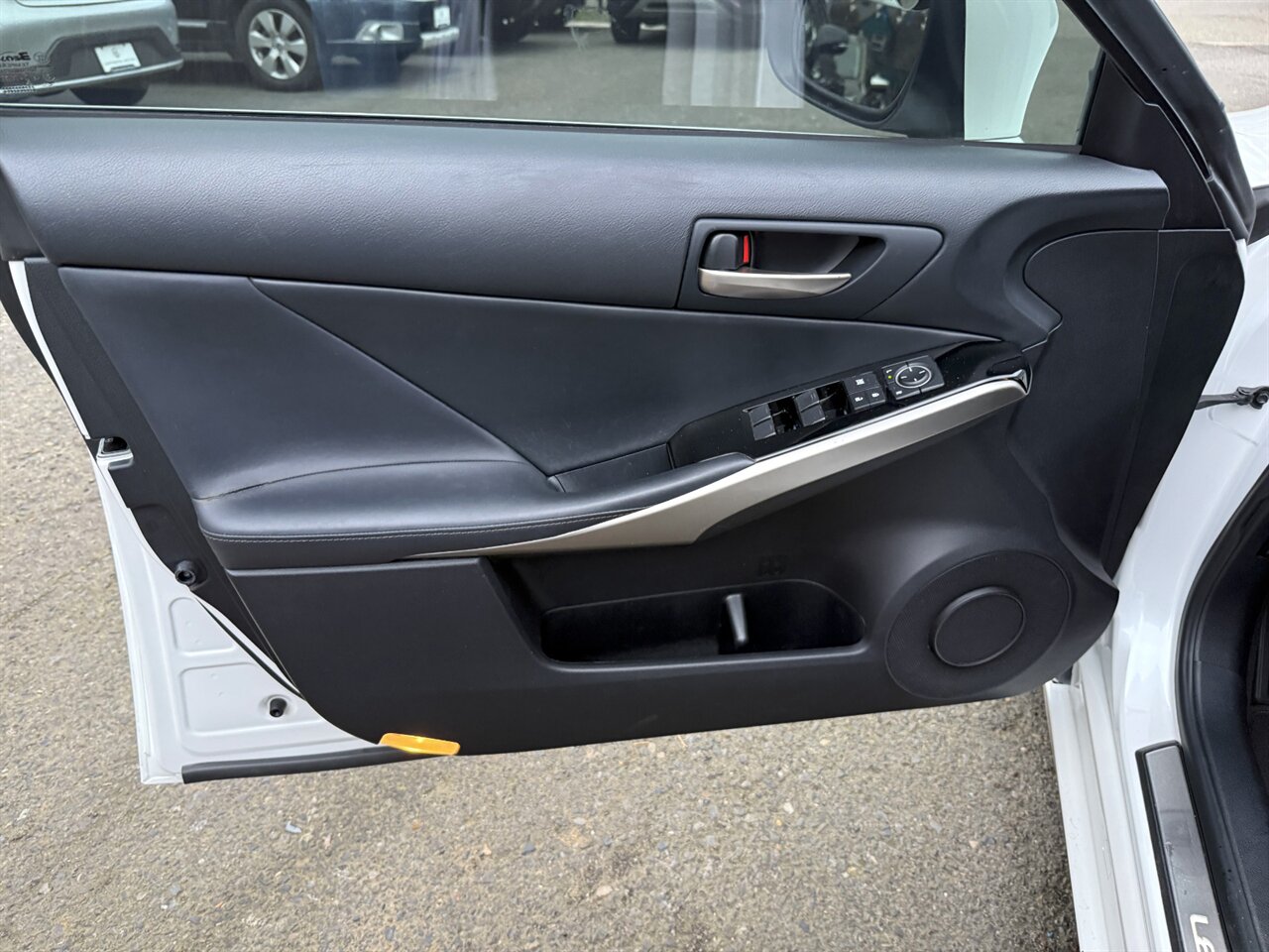 2020 Lexus IS 300 ADAPTIVE CRUISE BLIS - Photo 12 - Portland, OR 97211
