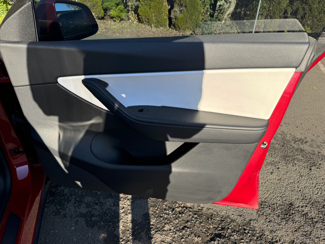 2021 Tesla Model Y Long Range   - Photo 21 - Portland, OR 97211