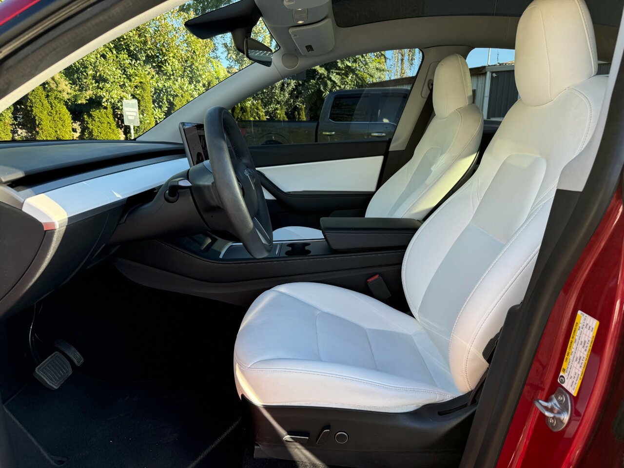 2021 Tesla Model Y Long Range   - Photo 10 - Portland, OR 97211