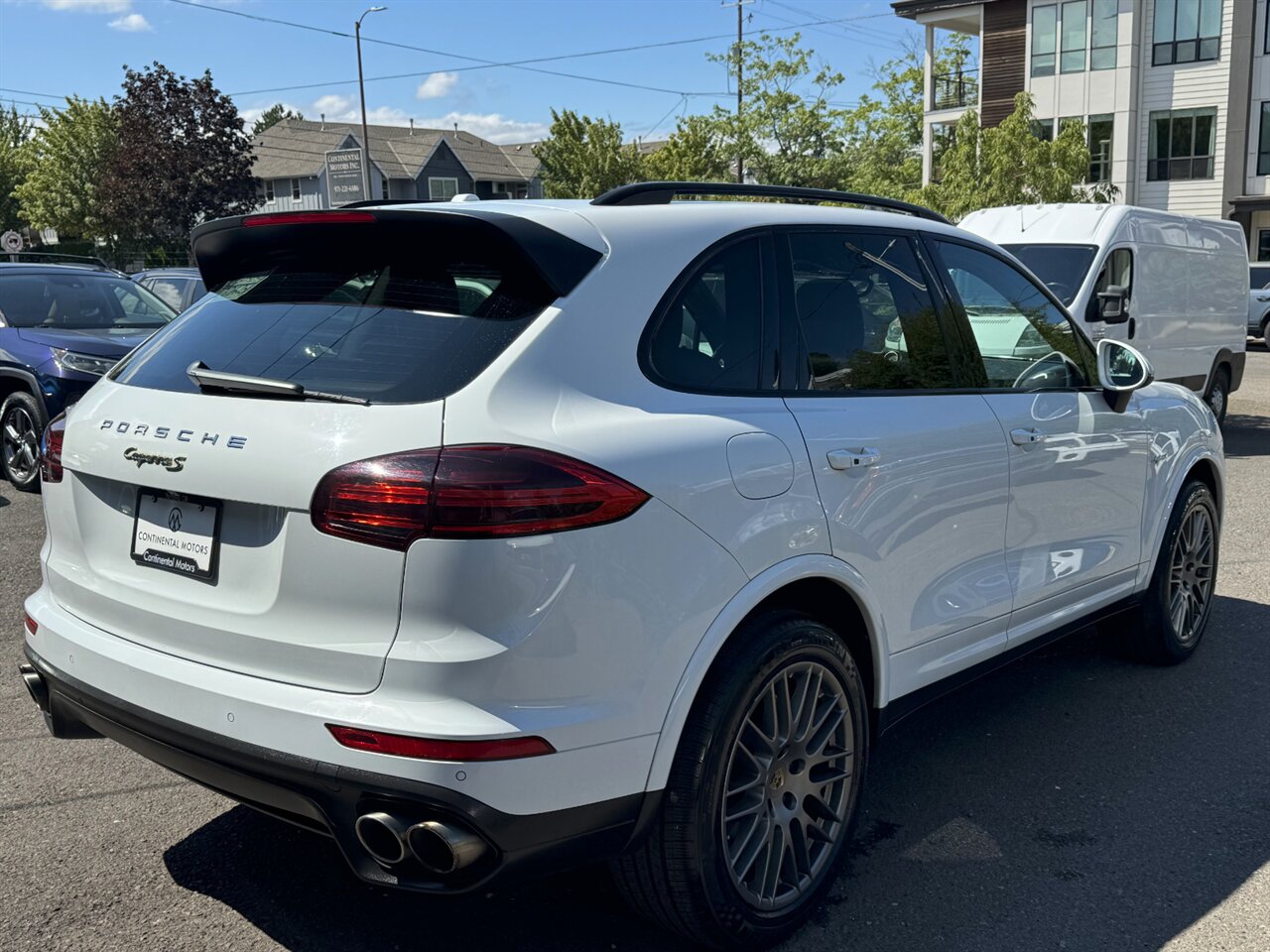 2017 Porsche Cayenne S E-Hybrid - Photo 7 - Portland, OR 97211