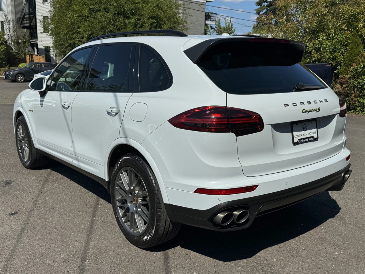 2017 Porsche Cayenne S E-Hybrid - Photo 9 - Portland, OR 97211