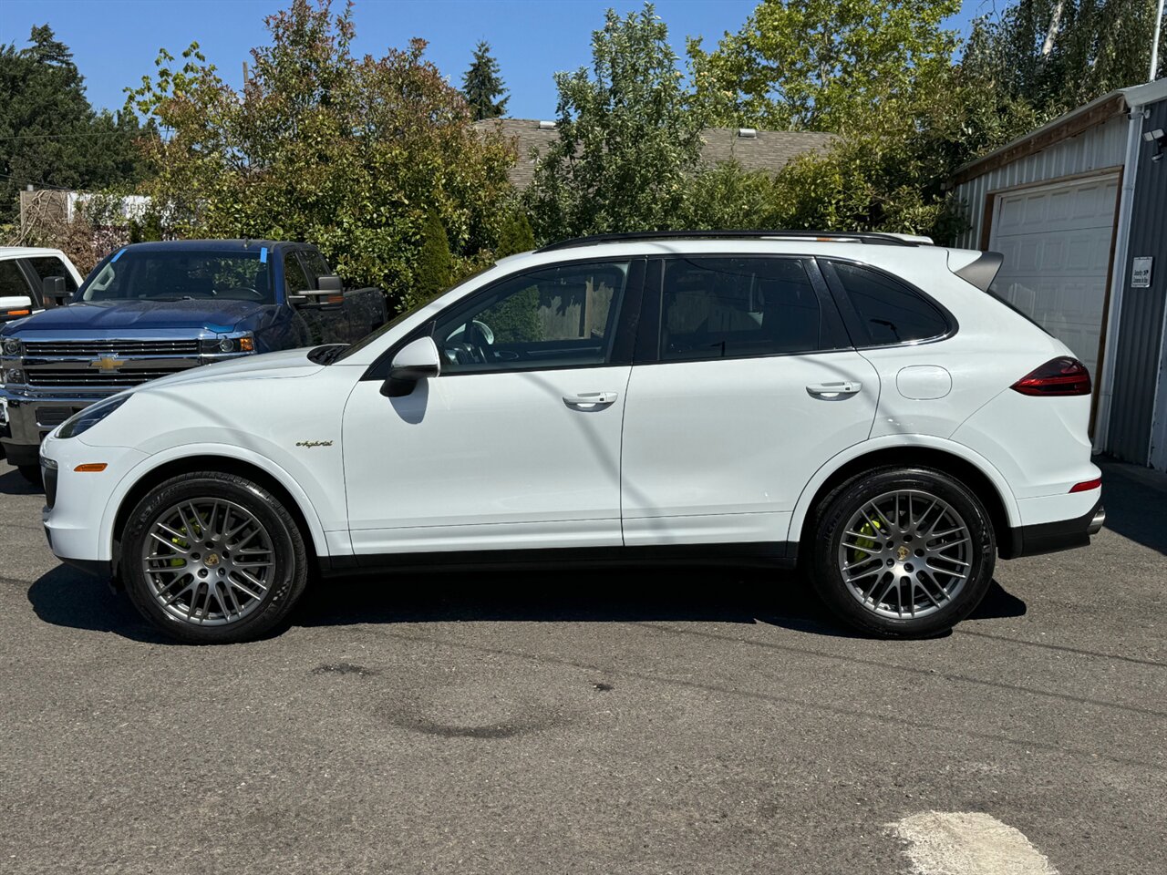2017 Porsche Cayenne S E-Hybrid - Photo 10 - Portland, OR 97211