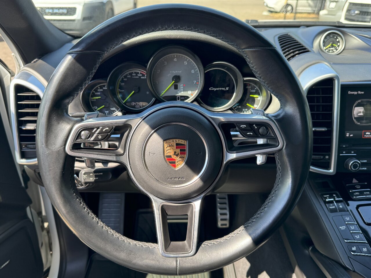 2017 Porsche Cayenne S E-Hybrid - Photo 22 - Portland, OR 97211
