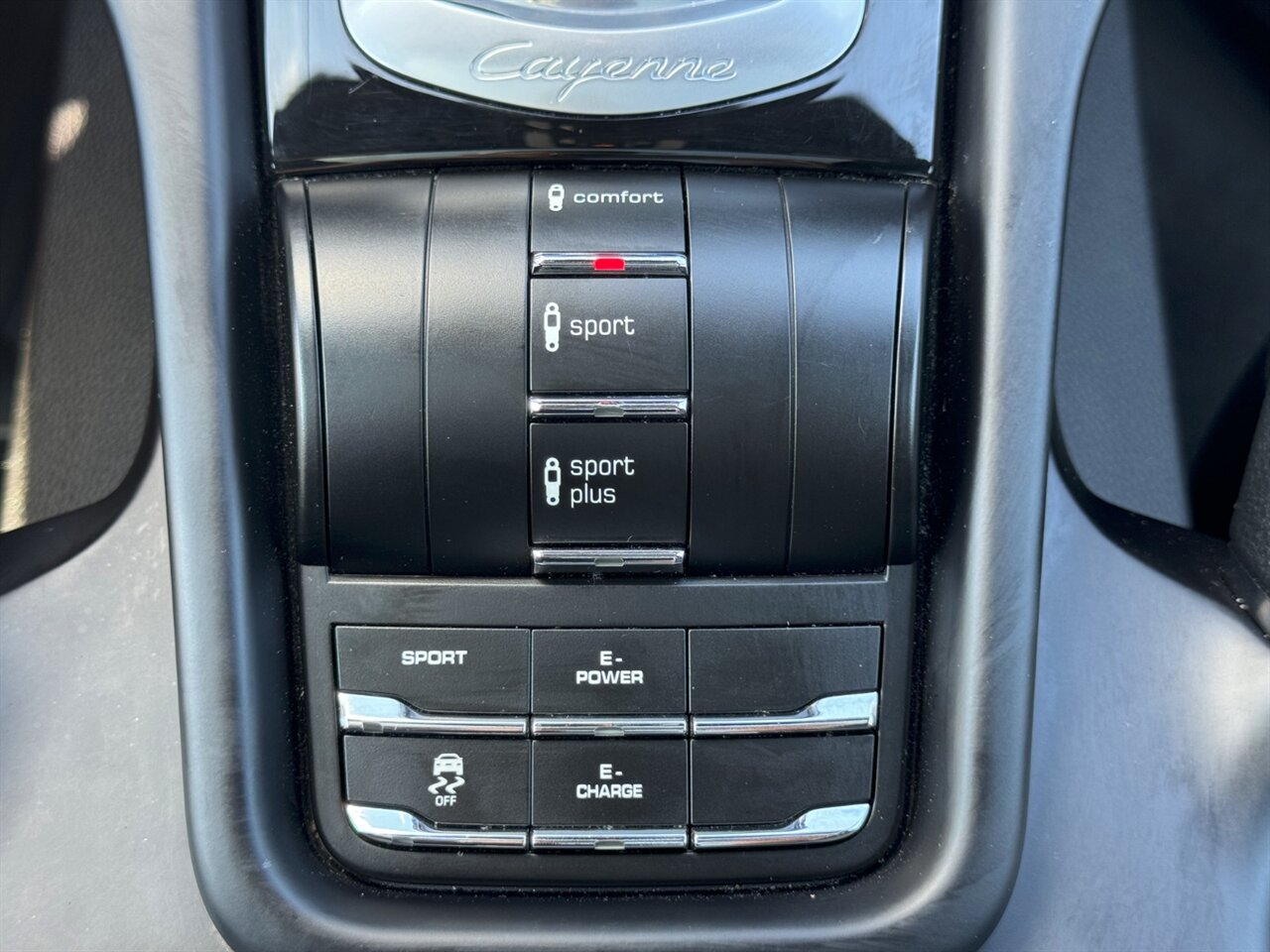 2017 Porsche Cayenne S E-Hybrid - Photo 31 - Portland, OR 97211