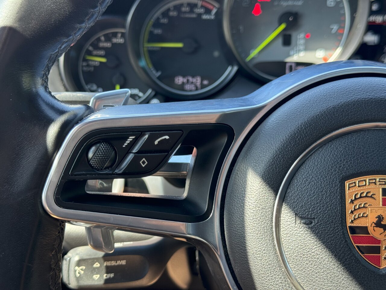 2017 Porsche Cayenne S E-Hybrid - Photo 24 - Portland, OR 97211