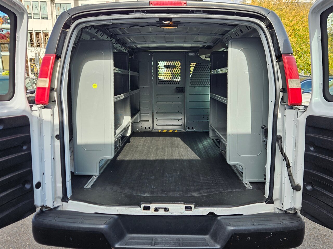 2014 Chevrolet Express 1500 - Photo 11 - Portland, OR 97211
