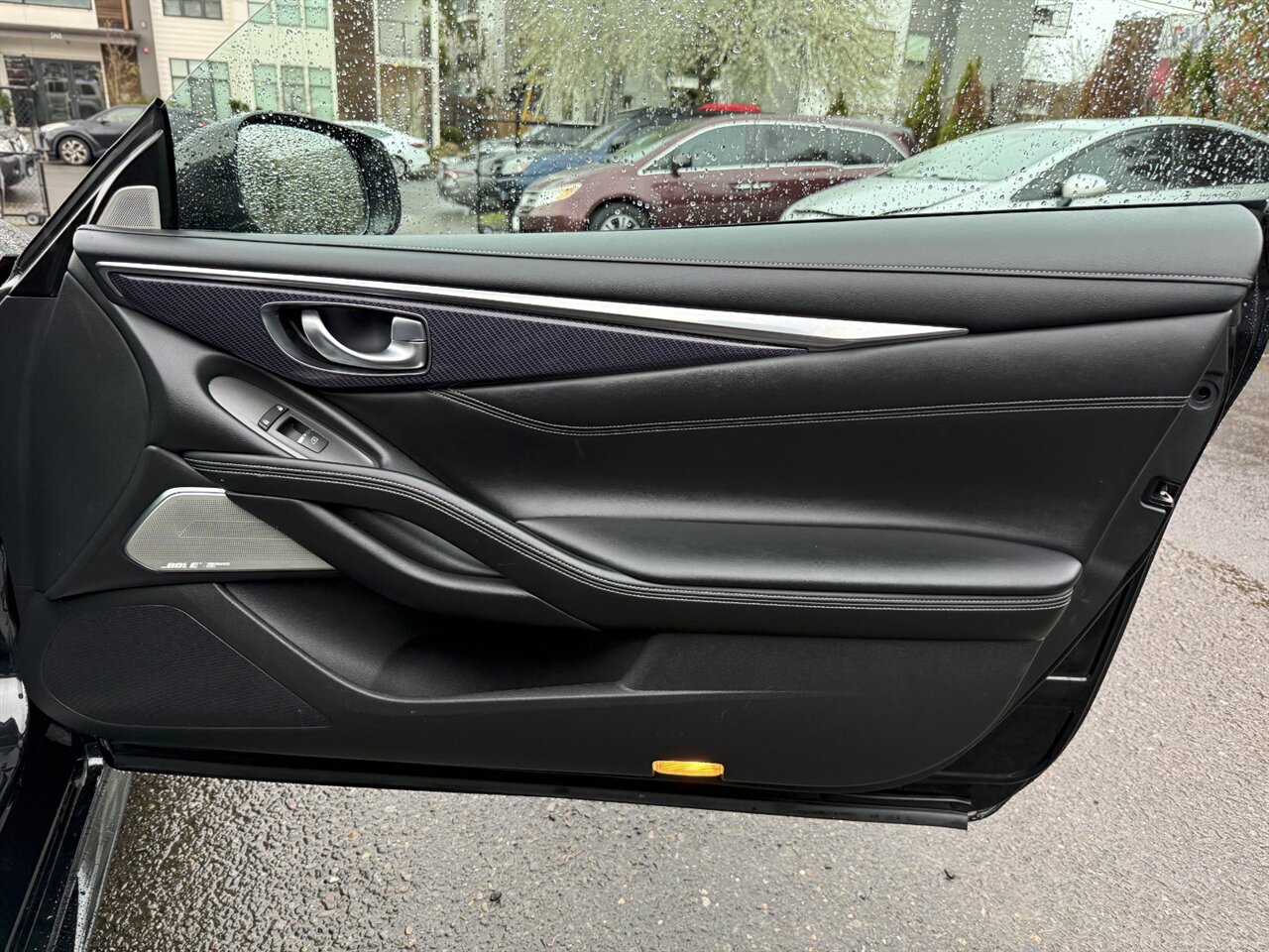 2017 INFINITI Q60 Red Sport 400 ONLY 62K MILES   - Photo 16 - Portland, OR 97211