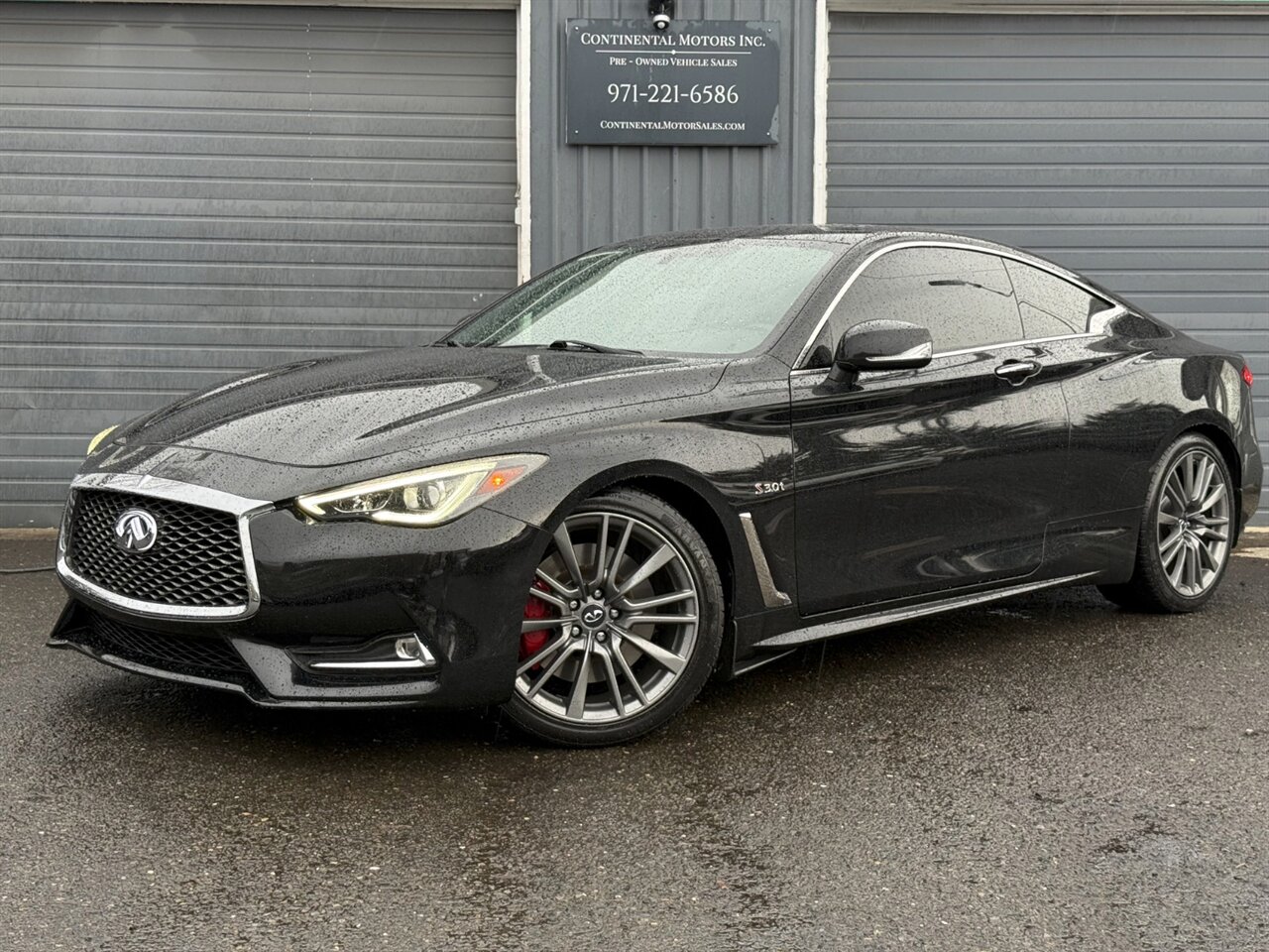 2017 INFINITI Q60 Red Sport 400 ONLY 62K MILES   - Photo 1 - Portland, OR 97211