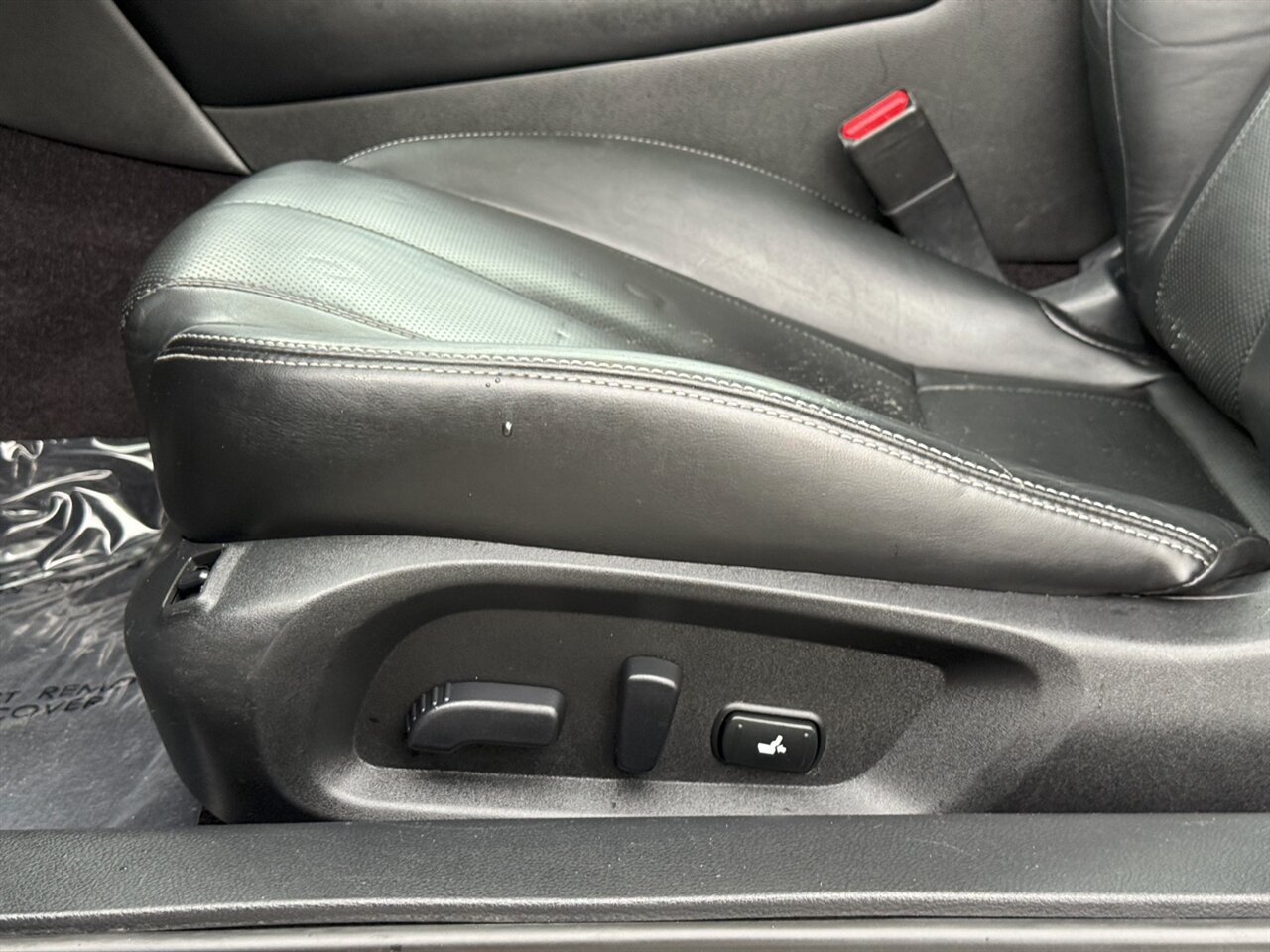 2017 INFINITI Q60 Red Sport 400 ONLY 62K MILES   - Photo 19 - Portland, OR 97211