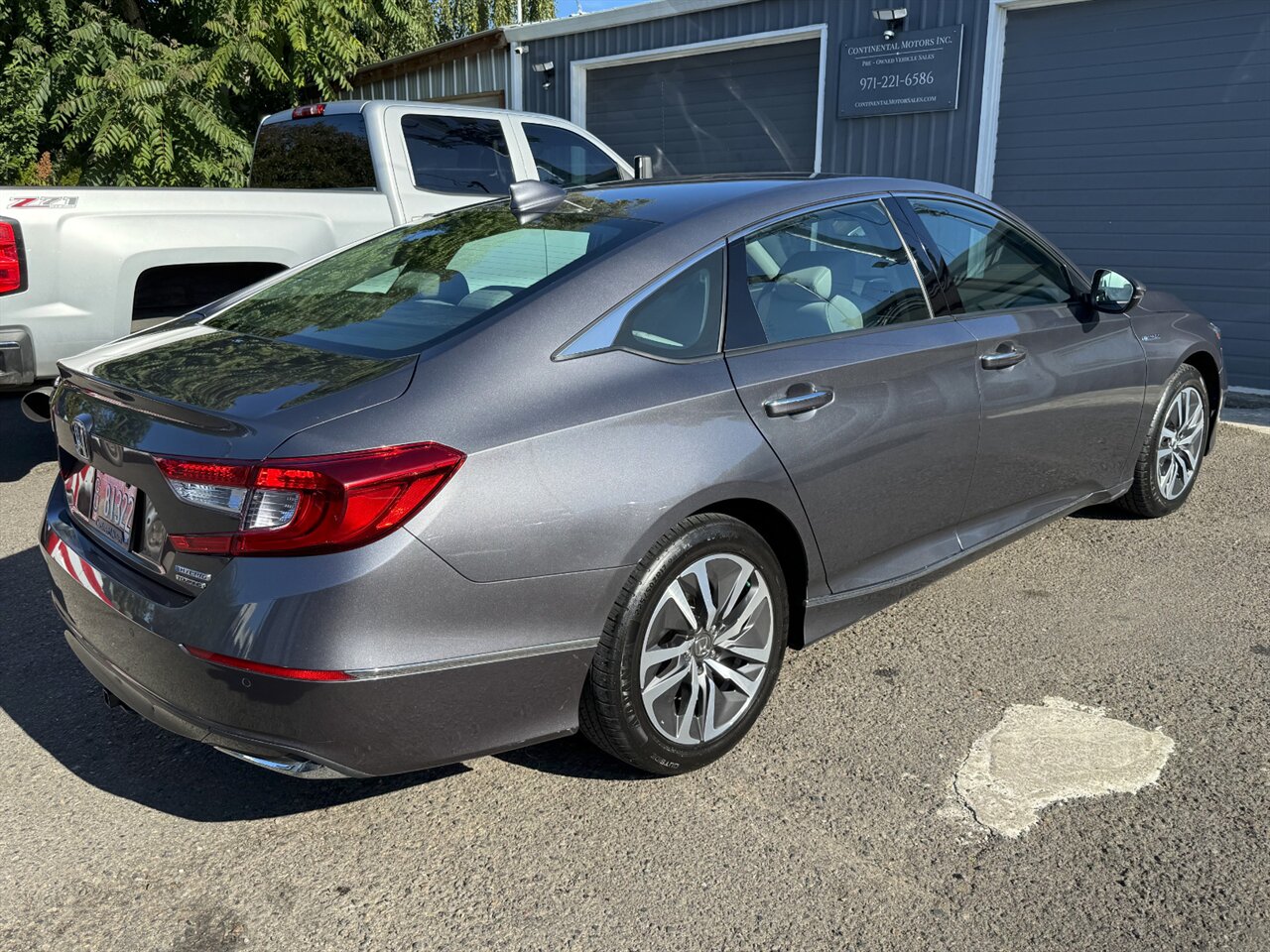 2018 Honda Accord Hybrid Touring   - Photo 8 - Portland, OR 97211