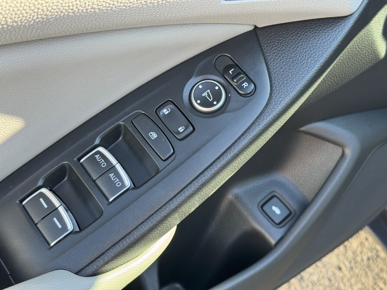 2018 Honda Accord Hybrid Touring   - Photo 20 - Portland, OR 97211