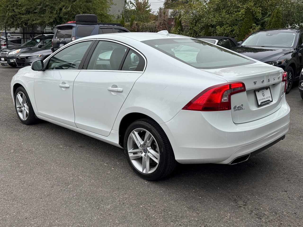 2014 Volvo S60 T5 - Photo 10 - Portland, OR 97211