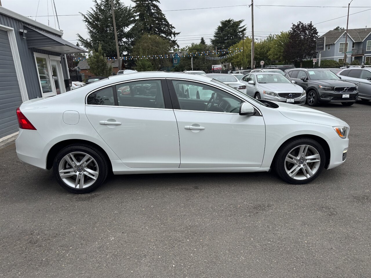 2014 Volvo S60 T5 - Photo 7 - Portland, OR 97211