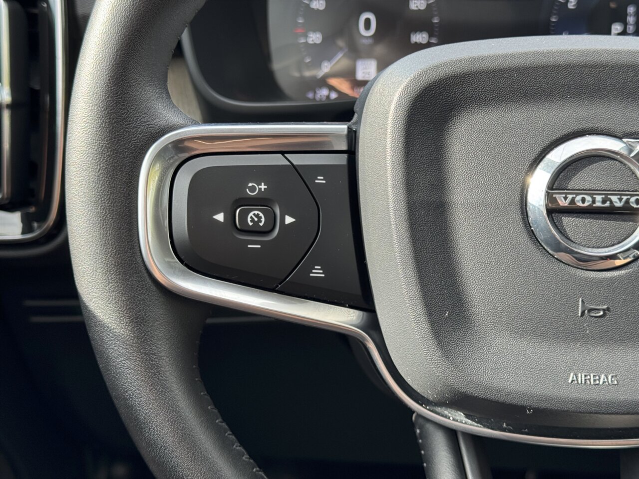 2019 Volvo XC40 T5 Inscription AWD ADAPTIVE CRUISE - Photo 23 - Portland, OR 97211