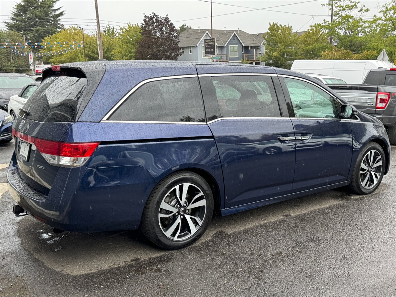 2016 Honda Odyssey Touring Elite DVD NAV - Photo 8 - Portland, OR 97211