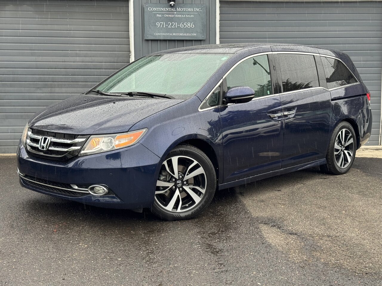 2016 Honda Odyssey Touring Elite DVD NAV - Photo 1 - Portland, OR 97211