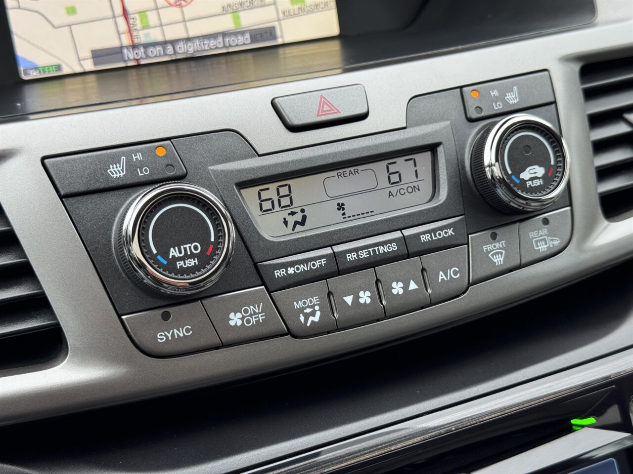 2016 Honda Odyssey Touring Elite DVD NAV - Photo 31 - Portland, OR 97211
