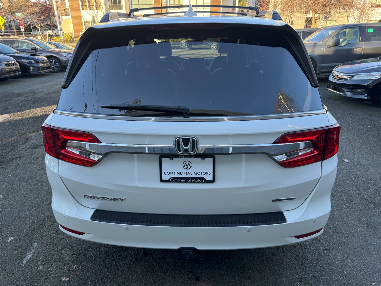 2019 Honda Odyssey Touring 63K MILES DVD NAV ADAPTIVE   - Photo 9 - Portland, OR 97211
