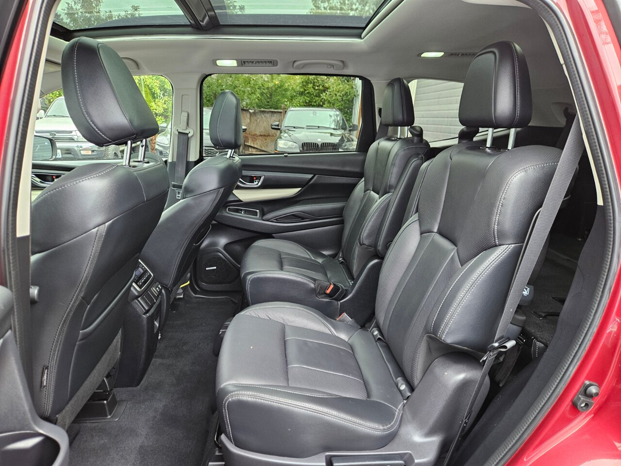 2022 Subaru Ascent Limited 7-Passenger   - Photo 16 - Portland, OR 97211