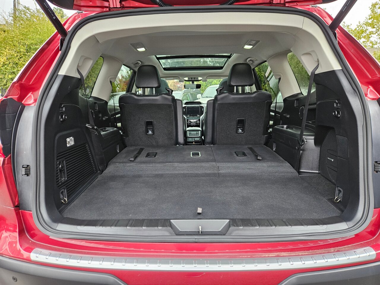 2022 Subaru Ascent Limited 7-Passenger   - Photo 13 - Portland, OR 97211
