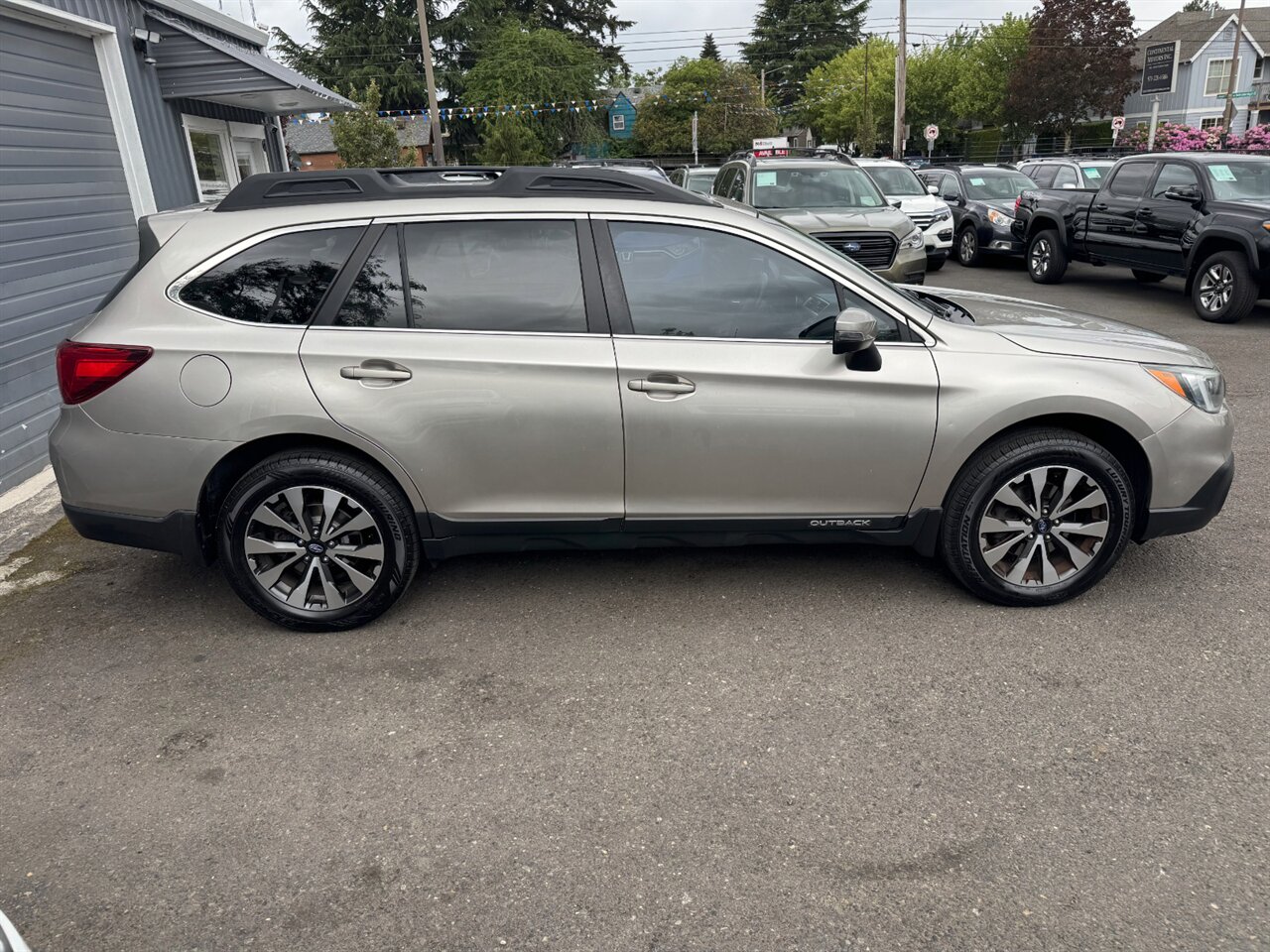 2016 Subaru Outback 2.5i Limited   - Photo 7 - Portland, OR 97211