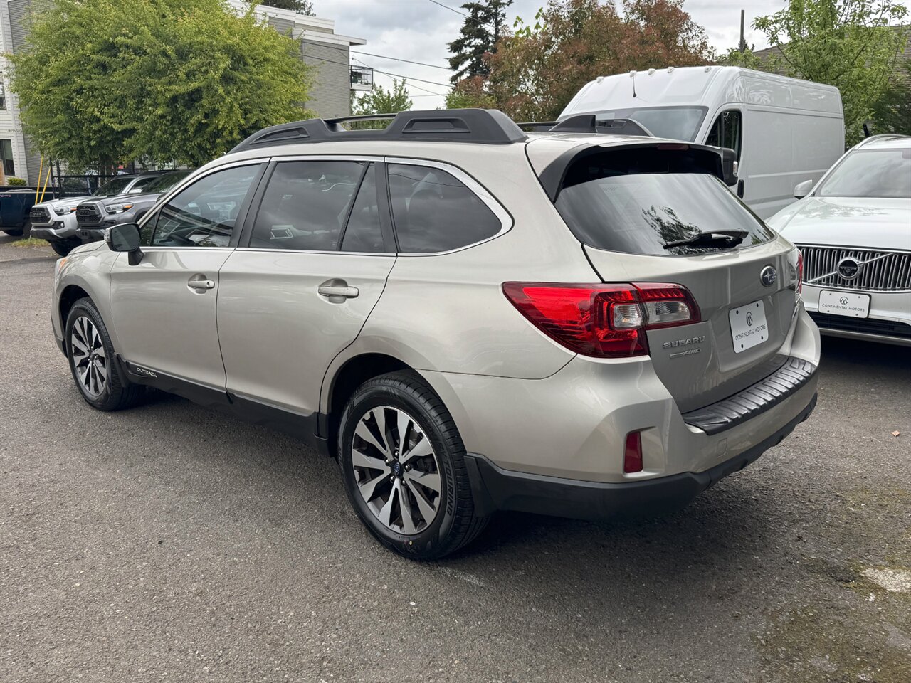 2016 Subaru Outback 2.5i Limited   - Photo 10 - Portland, OR 97211