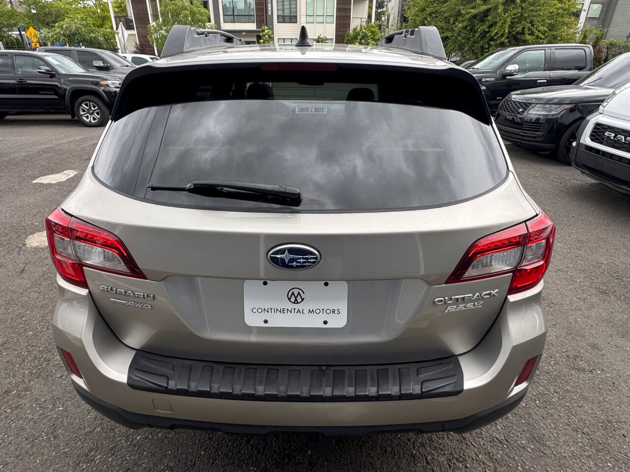 2016 Subaru Outback 2.5i Limited   - Photo 9 - Portland, OR 97211